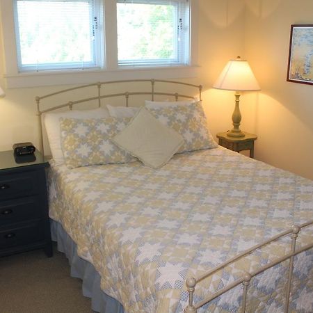Captain'S Cottage Suites Grand Haven Ruang foto