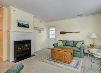 Captain'S Cottage Suites Grand Haven Bagian luar foto